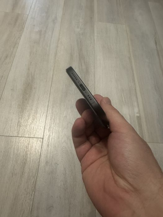 Iphone 16 256 GB - baterie 100%