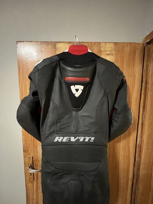 Кожен мото екип Revit 48