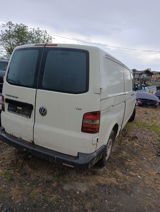 Dezmembrari bara faruri aripi uși stopuri arc punte geam vw t5 1.9 tdi