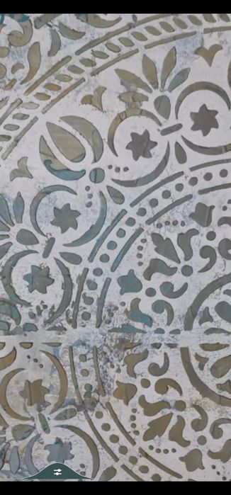 Декор стен со шпатлевки.