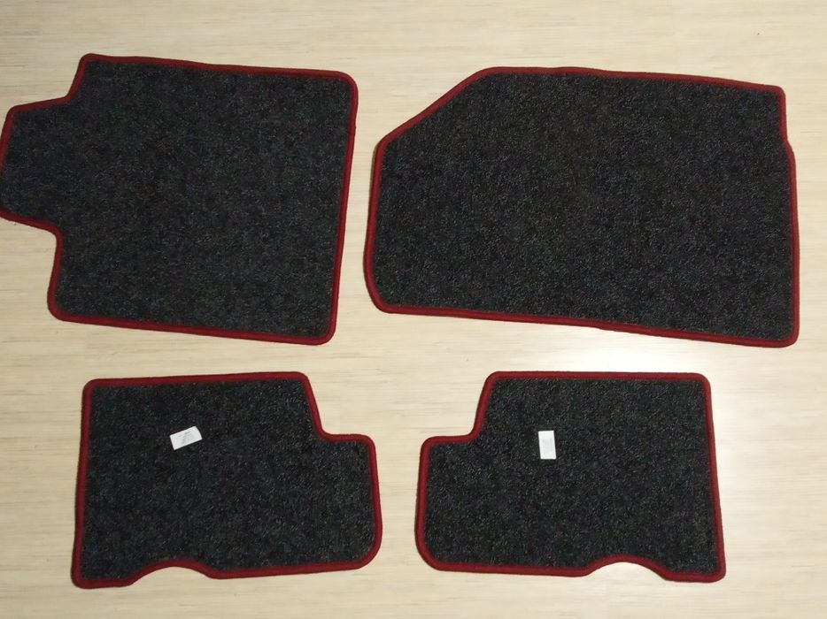 Стелки за Дачия Сандеро