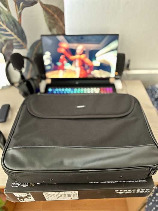 MSI GS75 Stealth 9SF 17.3” + 32GB RAM + 9th i7 + RTX2070 8GB