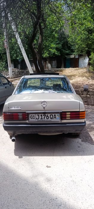 Mercedes-benz 190-E
