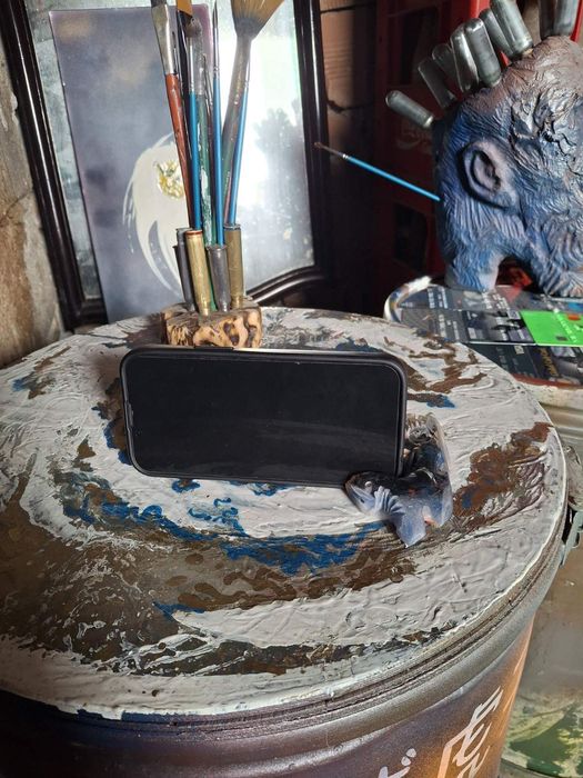 поставка за телефон