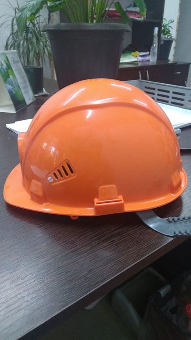 каска шлем маска строительная