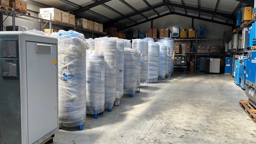 Butelie / Rezervor aer 2000L - Vopsit sau ZINCAT, kit accesorii inclus