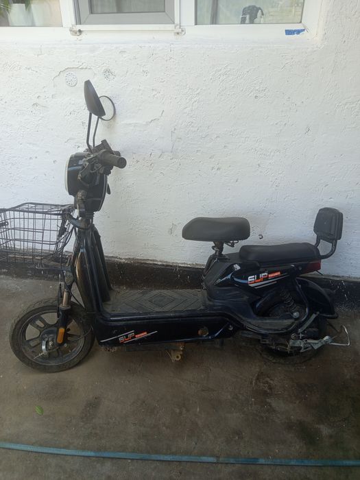 Продам скутер не на ходу