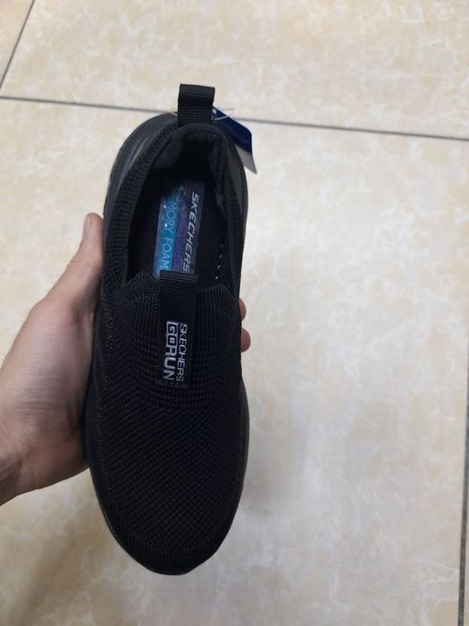 Skechers  очень хорошо  удобная  качественные