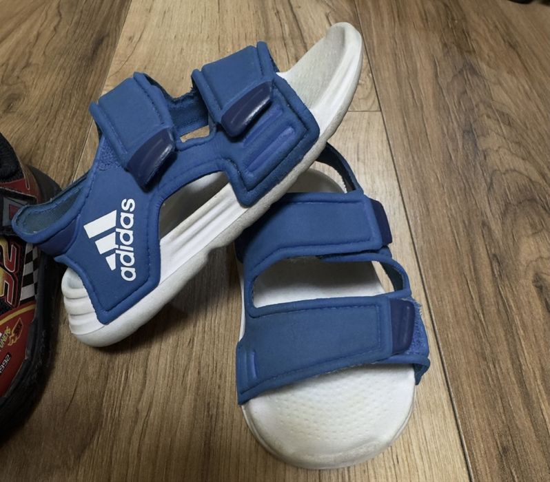 Детски маратонки adidas , skechers , ботуши размер 22 и 23
