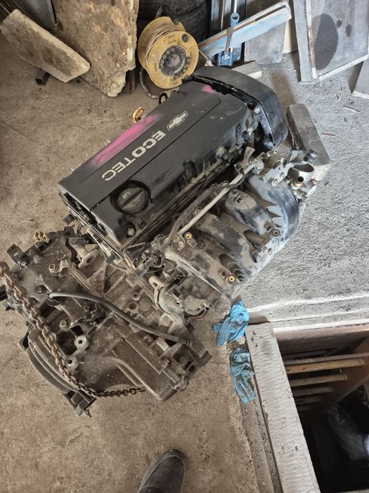 Продам  матор чевролет орлонда