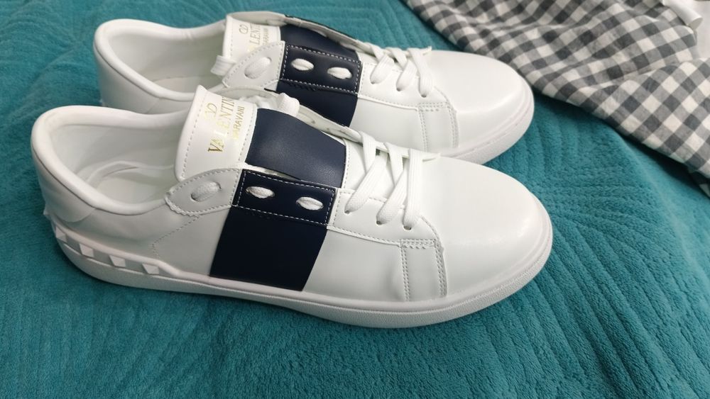 Кеды,Valentino продам