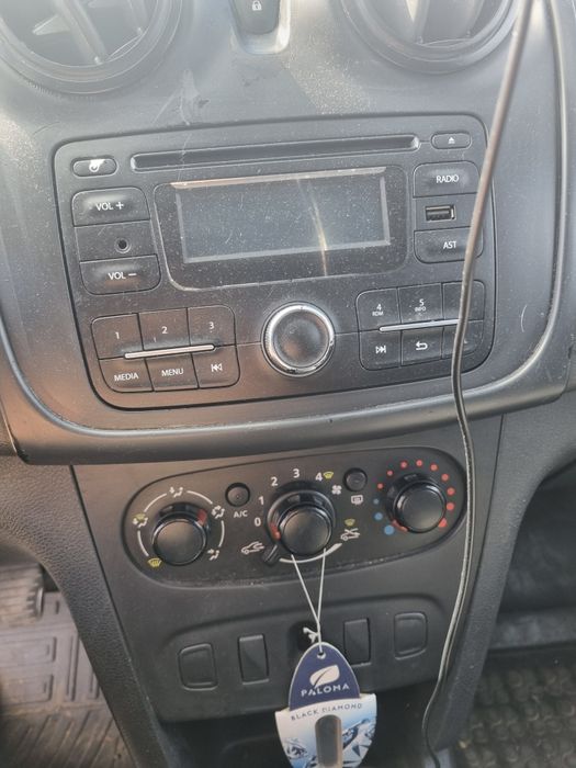 Vând Dacia logan 2017 ,gaz
