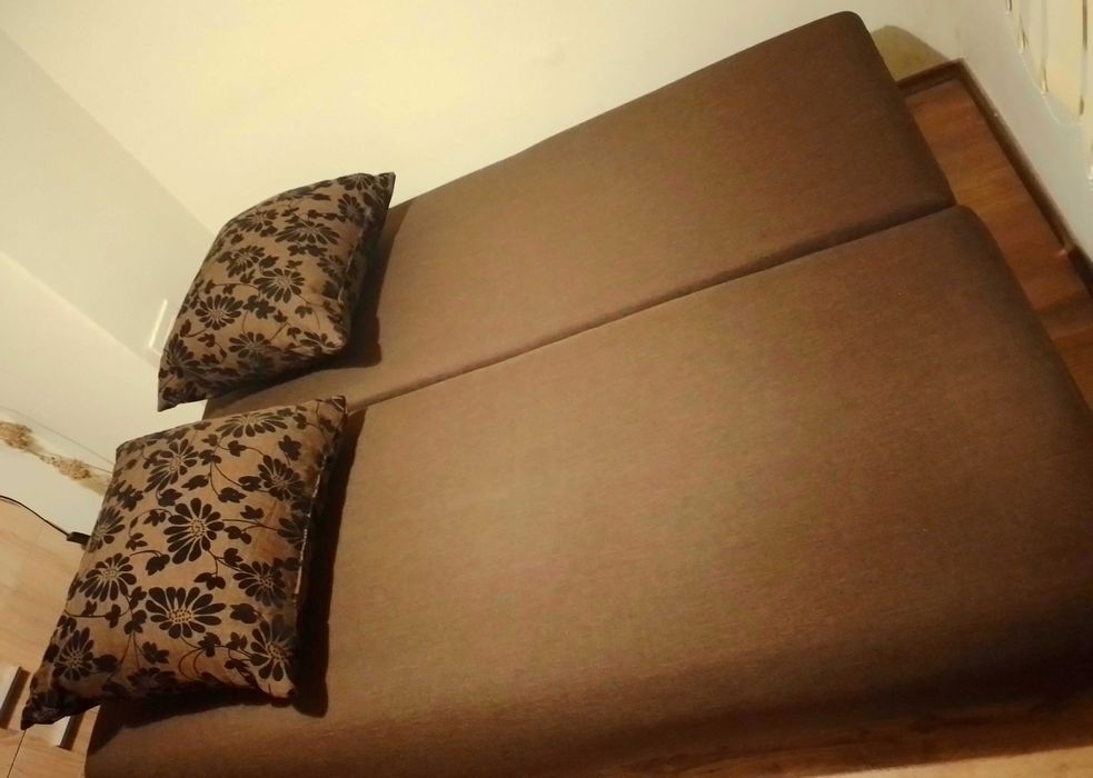 Разтегателен диван