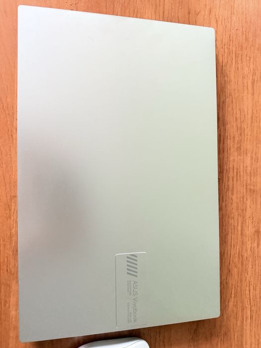 Продам Asus vivobook