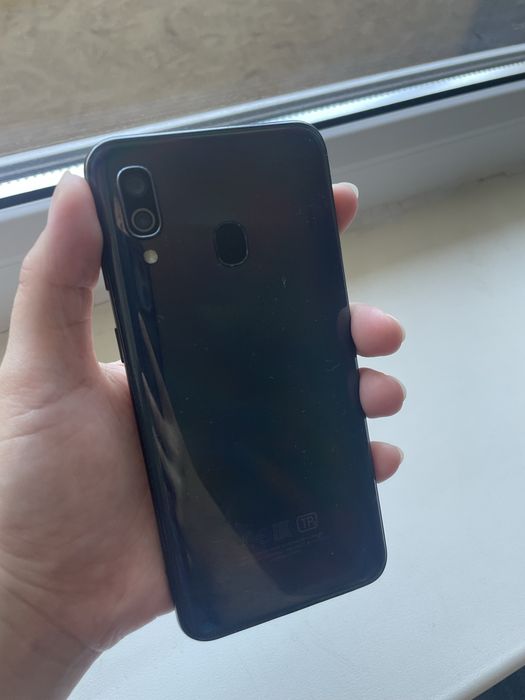 Продам galaxy A40