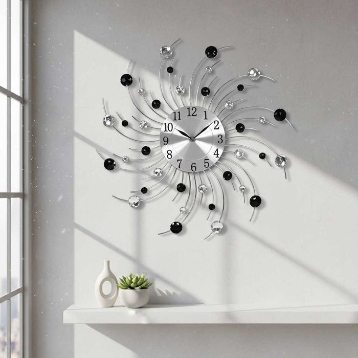 Модерен декоративен стенен часовник с кристали, 50 см