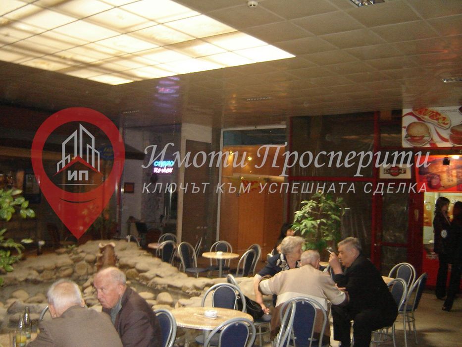 Дава се под наем Магазин в София, Център - 80 кв.м за 360 € - Снимка #1