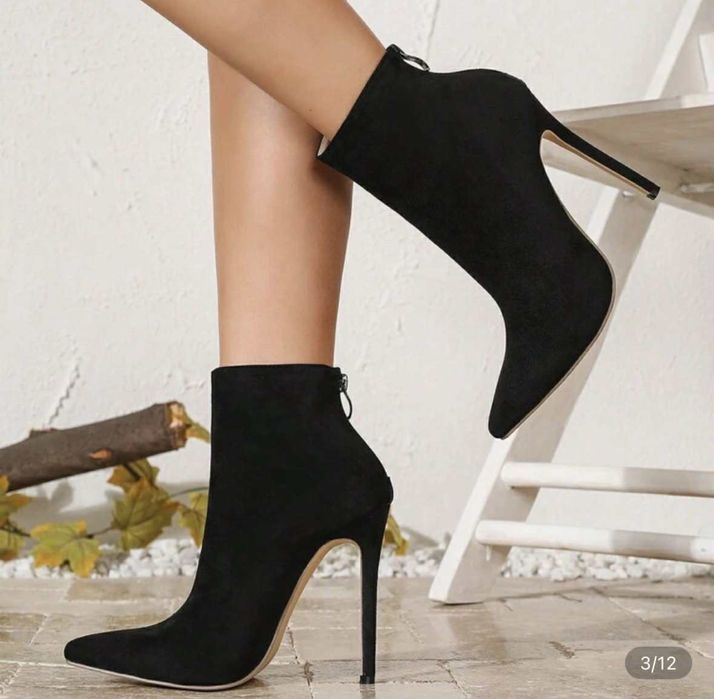 Черни боти с тънък ток