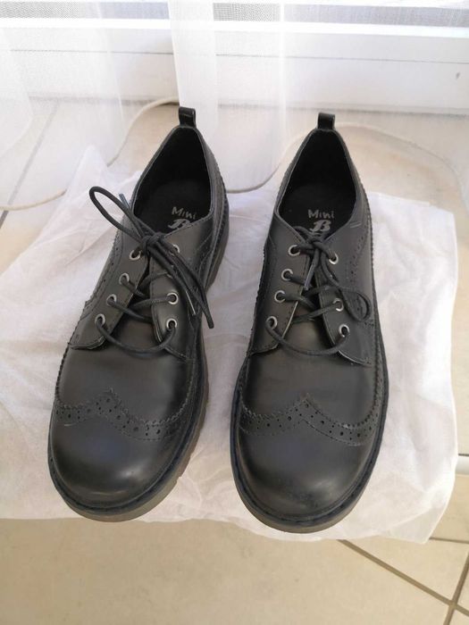 Нови обувки W BATA 38 номер