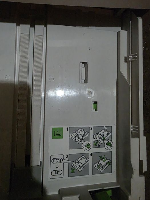 Цветен принтер Xerox ЗА ЧАСТИ