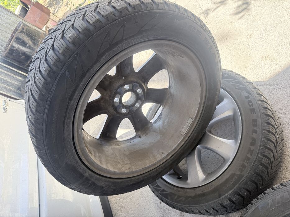 Продам диски шины комплект в сборе R17
