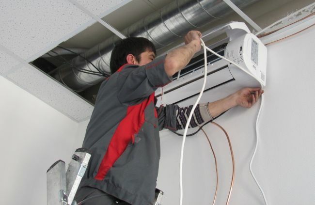 Установка и заправка и ремонт  кондиционер kondisioner urnatamiz