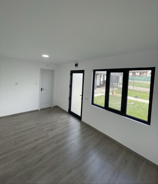 Producator Containere stardand 6x2,40 cu vitrina sau fara