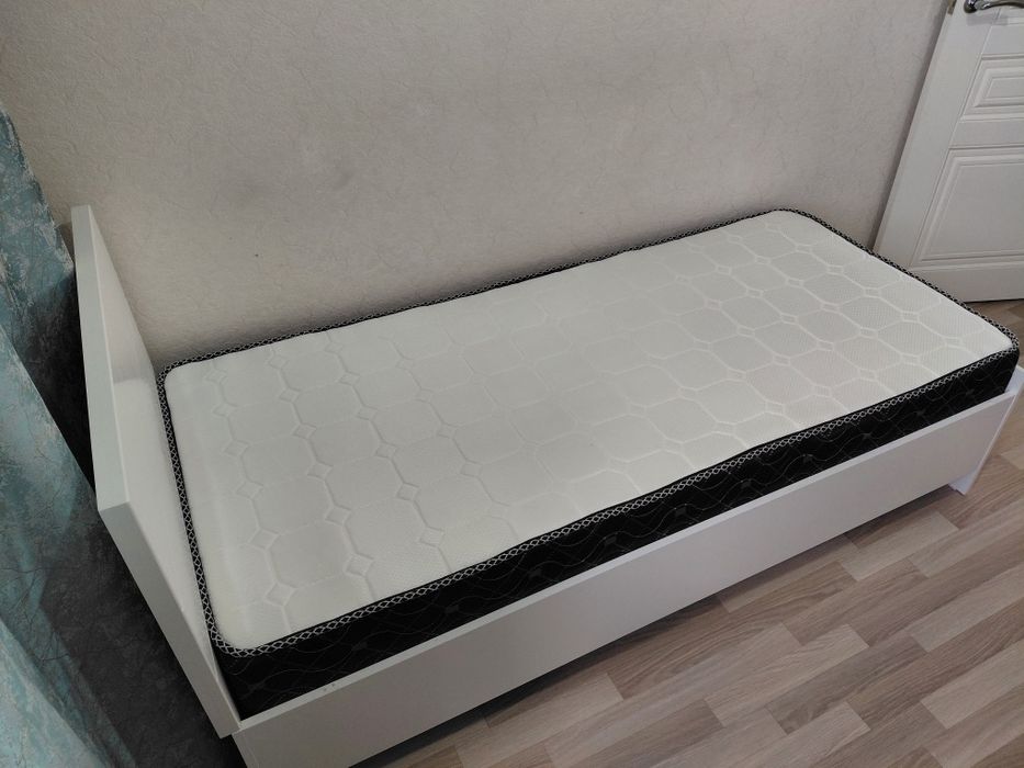 Продам кравать новая.