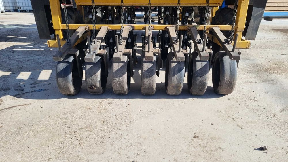 Semanator de Arpagic / Usturoi profesional pe 7 randuri !