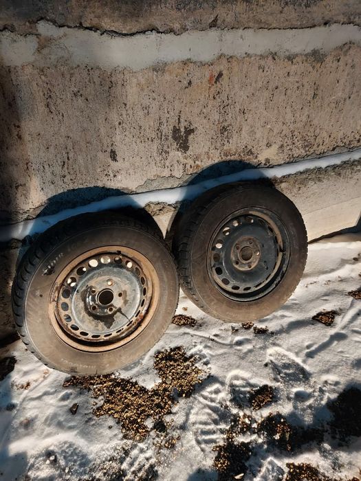 Запасное колесо  на ауди 100