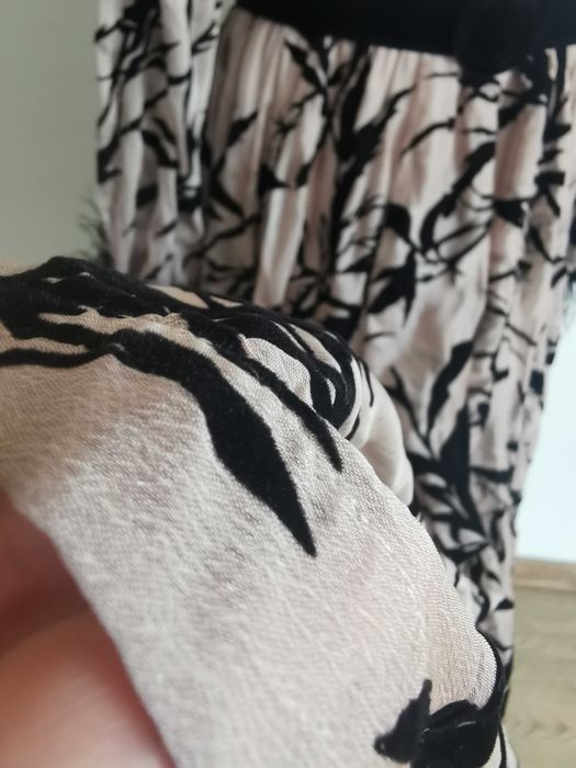 Vand rochie model deosebit