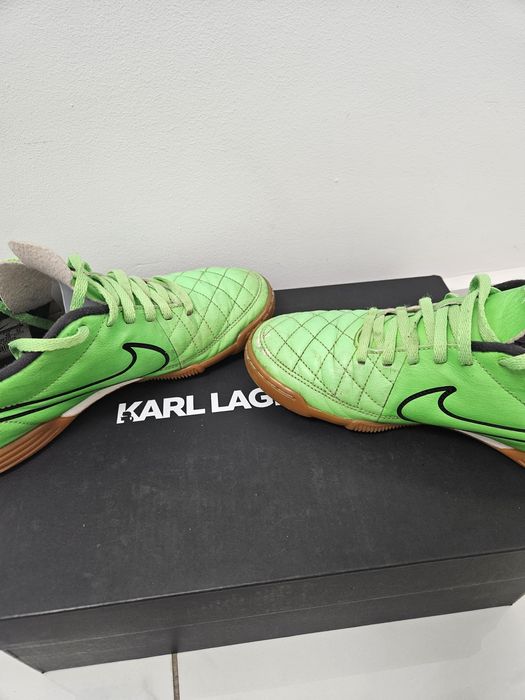 Nike tiempo futsal fotbal