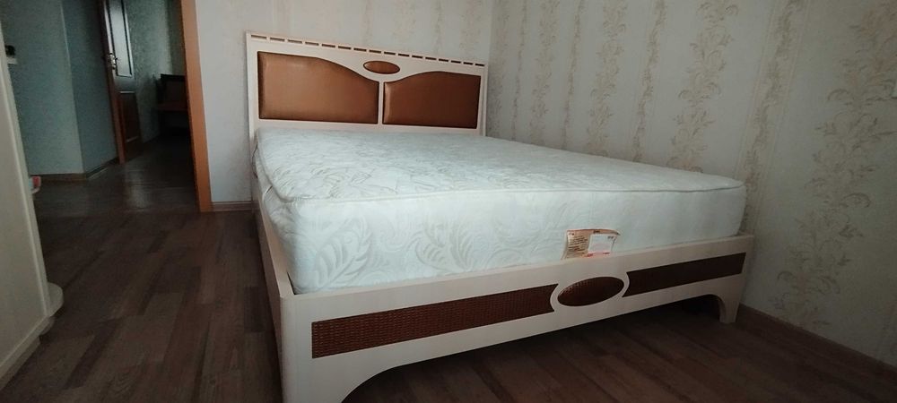 Спальный гарнитур шкаф + кровать