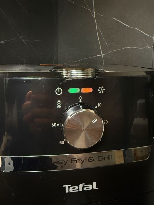 Airfryer Tefal Negru stare excelenta