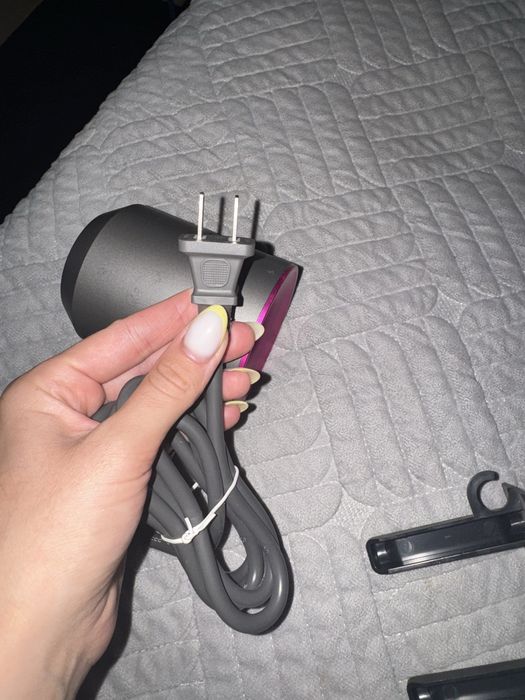 Фен новый в стила dyson
