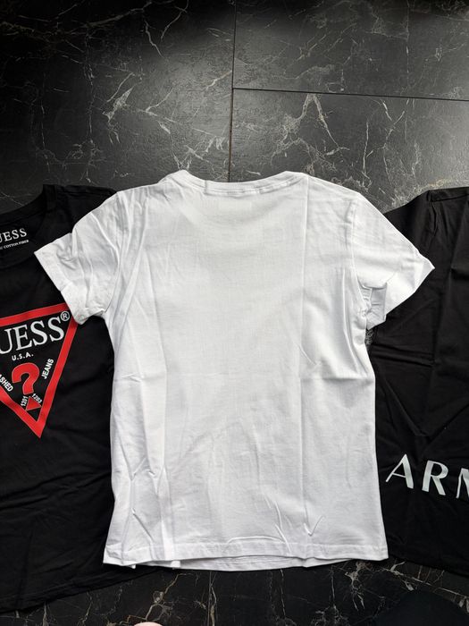 Дамска тениска HUGO, Guess и Armani Exchange, S и М размери