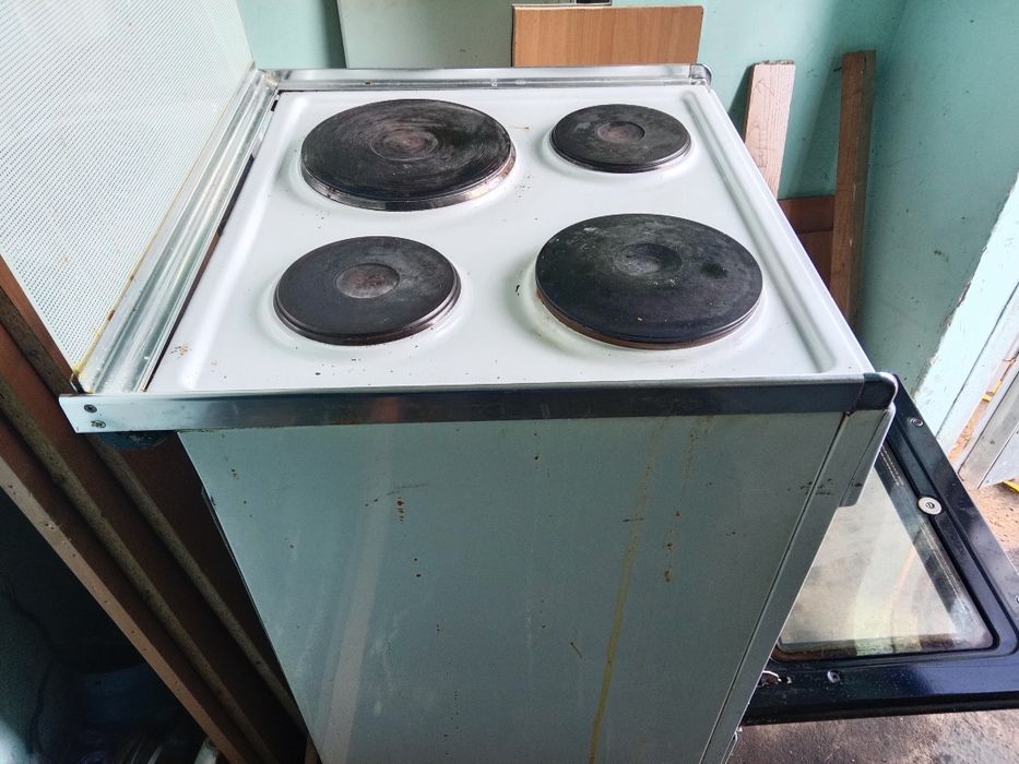 Продам электроплиту