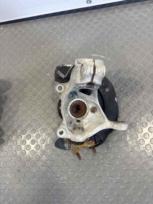 Fuzeta Fata OEM Stanga/Dreapta Vw Passat B8