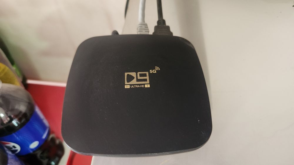 Продаётся телевизор32 + smart box