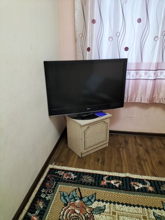 Продам телевизор LG 43/ 2000,000 мл