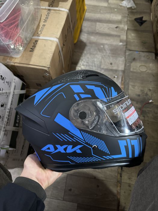 Har-hil turdagi yuz niqoblar va Shlemlar