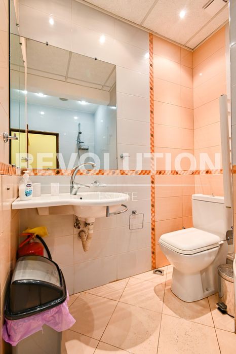 Дава се под наем Многостаен апартамент в София, Център - 135 кв.м за 1350 € - Снимка #13