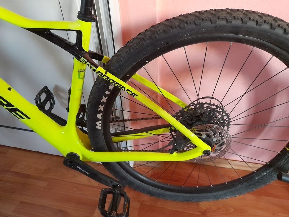 Bicicleta carbon Lapierre