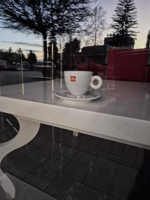 Дава се под наем Магазин в Ихтиман - 100 кв.м за 510 € - Снимка #1