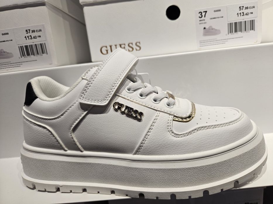 Обувки GUESS  и кецове GUESS