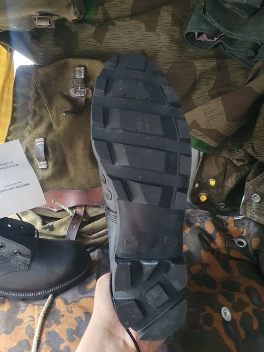 De vânzare: Bocanci originali U.S. Army WELLCO Jungle – Negri – Mărime