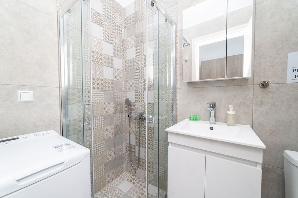 Апартамент с басейн в Паралия Офринио