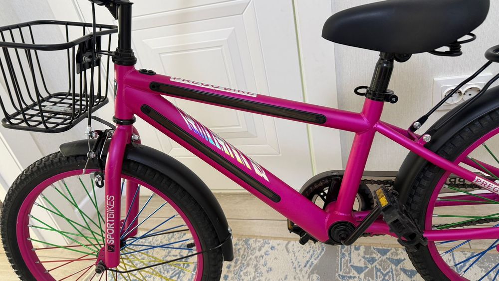 Продам  детский ведосипед для девочек.