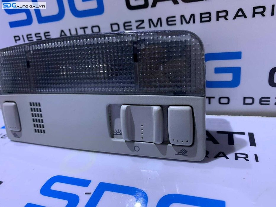 Plafoniera Lumini Lampa Iluminare Plafon Habitaclu Seat Toledo 4 2013 - 2015 Cod 3B0947105C [D0287]