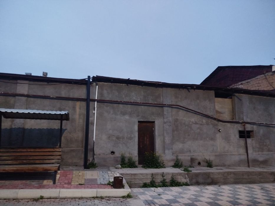 Yer sotiladi Qibray tumani Oʻn qoʻrgʻon maxallasda 1,8